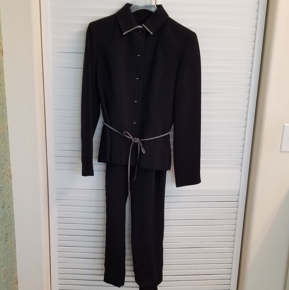 Larry Levine 2 pc suits in Navy color